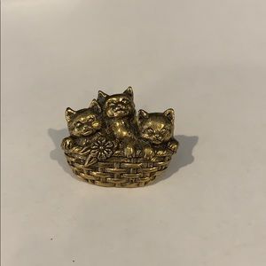 Avon Pin